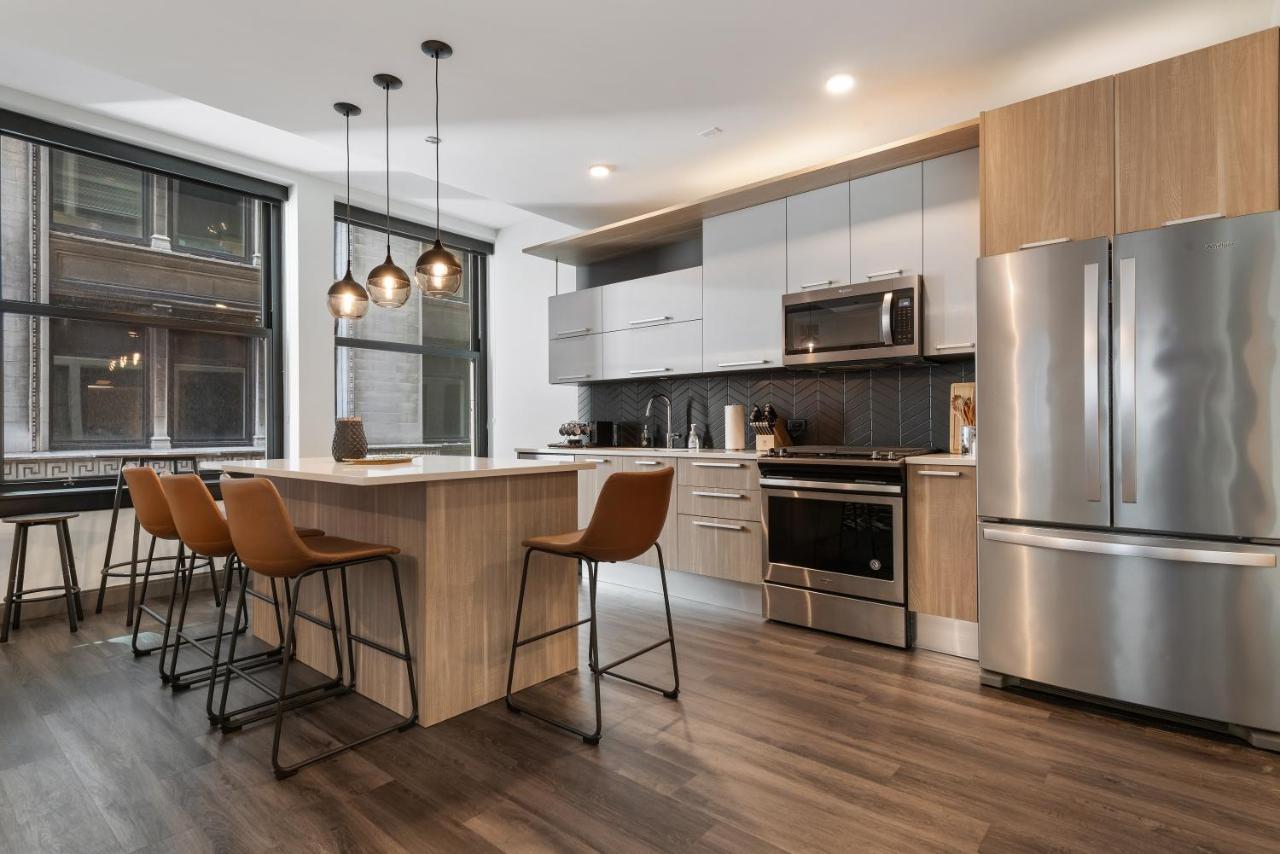 Experience Downtown Chicago At Millennium - Luxury Apartments In The Loop Exterior photo