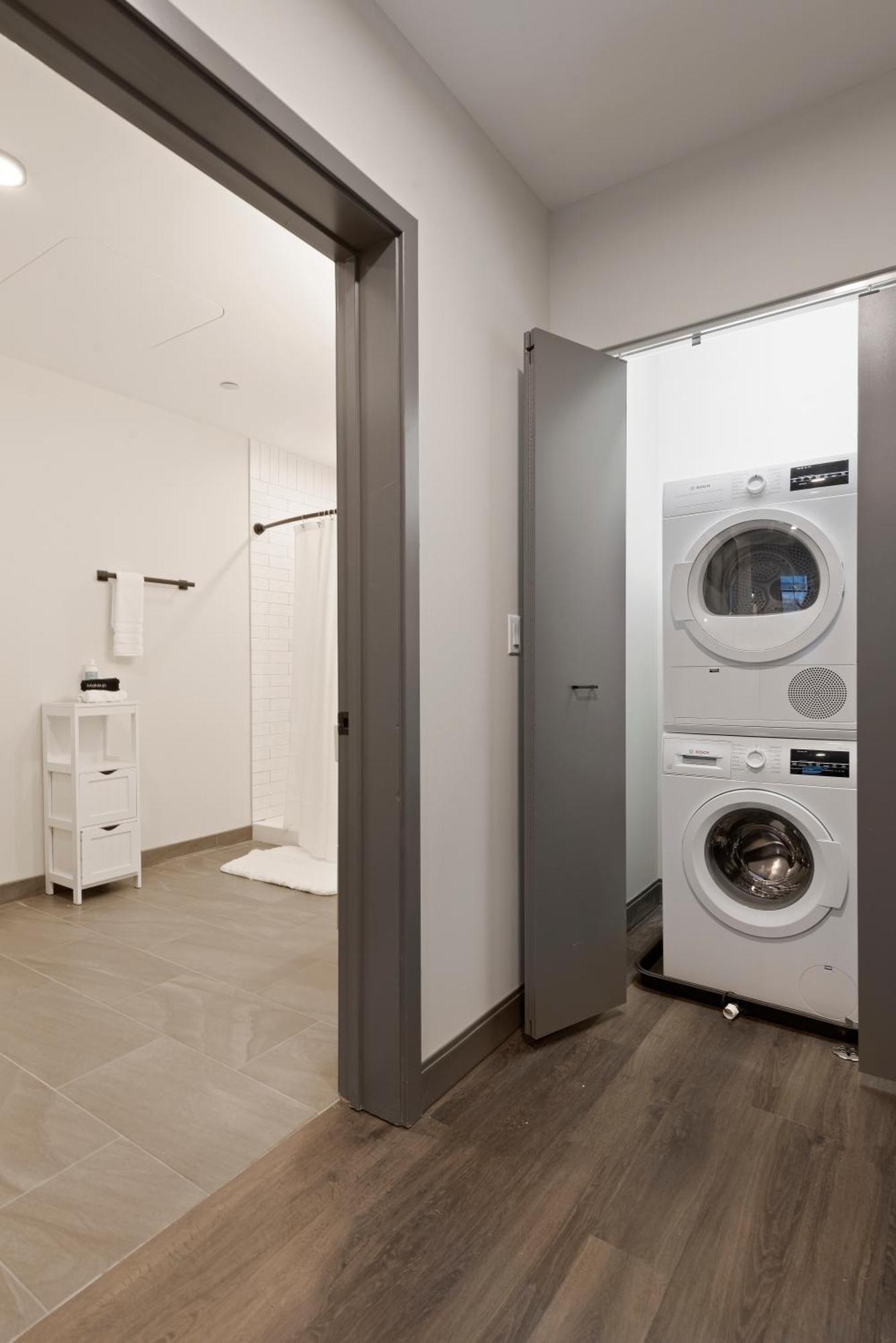 Experience Downtown Chicago At Millennium - Luxury Apartments In The Loop Exterior photo