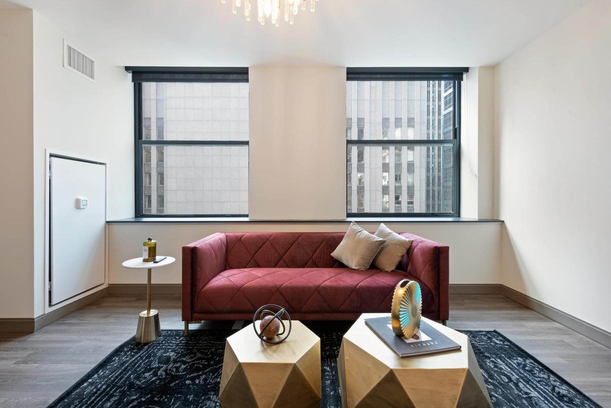 Experience Downtown Chicago At Millennium - Luxury Apartments In The Loop Exterior photo