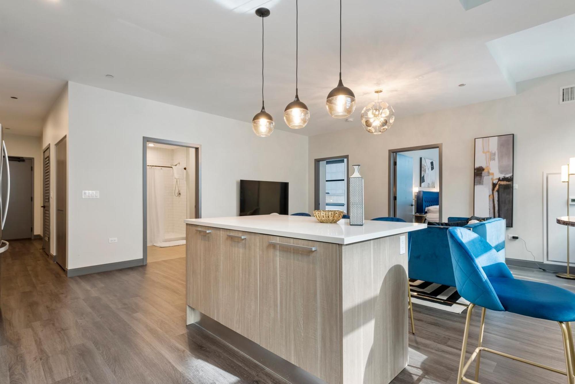 Experience Downtown Chicago At Millennium - Luxury Apartments In The Loop Exterior photo