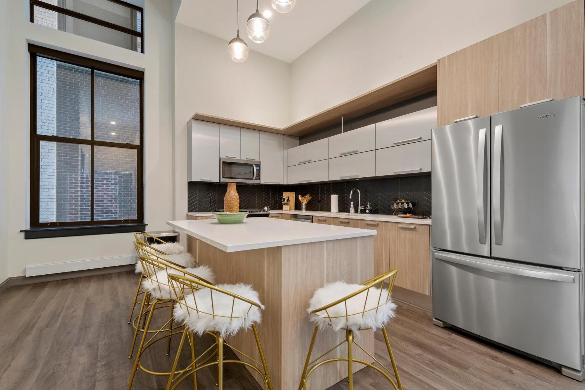 Experience Downtown Chicago At Millennium - Luxury Apartments In The Loop Exterior photo
